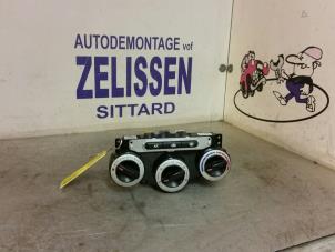 Używane Panel sterowania nagrzewnicy Hyundai i10 (F5) 1.1i 12V Cena € 57,75 Procedura marży oferowane przez Zelissen V.O.F. autodemontage