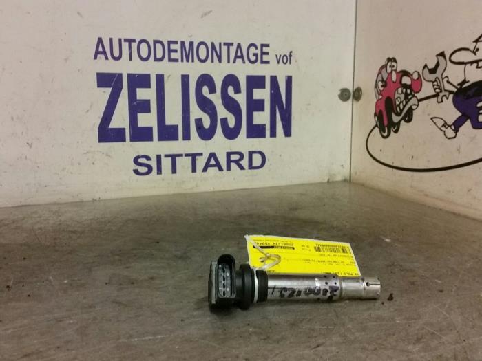 Tändspole från en Volkswagen Polo IV (9N1/2/3) 1.2 12V 2002