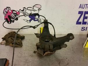 Begagnade Främre upphängning, höger Opel Corsa D 1.3 CDTi 16V ecoFLEX Pris € 42,00 Marginaltabell erbjuds av Zelissen V.O.F. autodemontage