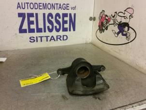 Begagnade Främre bromsok, höger Toyota Corolla (E11) 1.6 16V Pris € 31,50 Marginaltabell erbjuds av Zelissen V.O.F. autodemontage