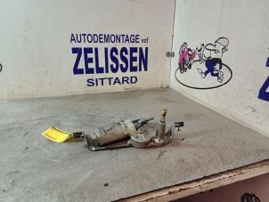 Gebruikte Ruitenwissermotor achter Mazda 6 Sportbreak (GY19/89) 1.8i 16V Prijs € 31,50 Margeregeling aangeboden door Zelissen V.O.F. autodemontage