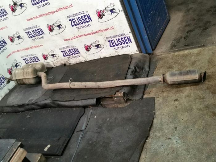 Avgassystem (komplett) från en BMW 7 serie (E65/E66/E67) 730d,Ld 3.0 24V 2006