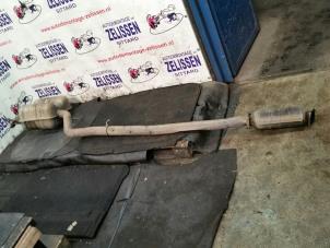 Gebruikte Uitlaat (compleet) BMW 7 serie (E65/E66/E67) 730d,Ld 3.0 24V Prijs op aanvraag aangeboden door Zelissen V.O.F. autodemontage