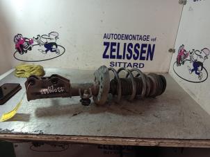 Gebruikte Veerpoot links-voor Opel Insignia Sports Tourer 1.8 16V Ecotec Prijs € 78,75 Margeregeling aangeboden door Zelissen V.O.F. autodemontage