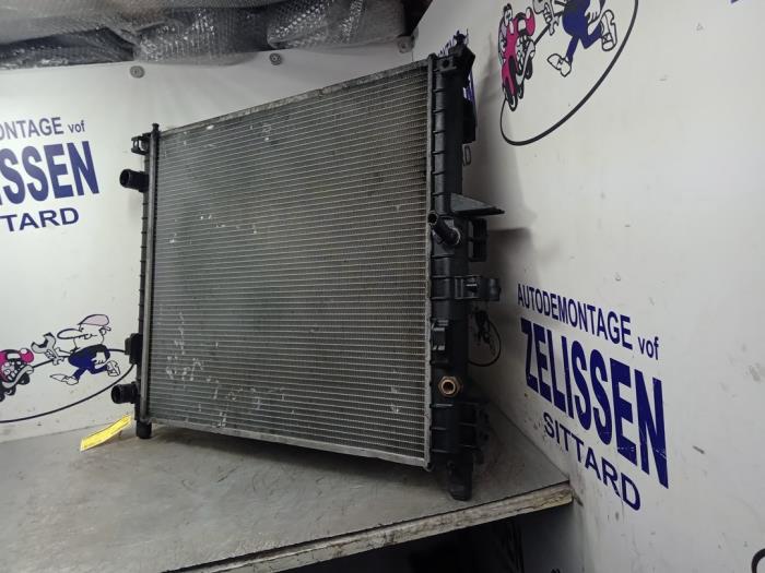 Kylare från en Mercedes-Benz ML I (163) 270 2.7 CDI 20V 2001