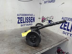 Gebruikte Servopomp Mercedes Vito (639.6) 2.2 109 CDI 16V Prijs € 99,75 Margeregeling aangeboden door Zelissen V.O.F. autodemontage