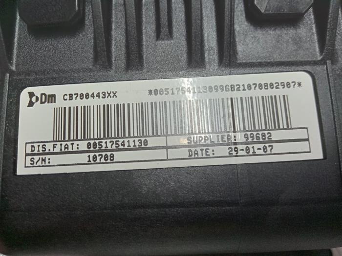 Höger airbag (instrumentbräda) från en Fiat Grande Punto (199) 1.4 16V 2008