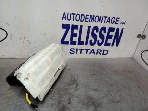 Begagnade Höger airbag (instrumentbräda) Fiat Grande Punto (199) 1.4 16V Pris € 68,25 Marginaltabell erbjuds av Zelissen V.O.F. autodemontage