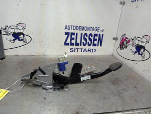 Begagnade Bromspedal Ford Focus 3 Wagon 1.6 TDCi Pris € 36,75 Marginaltabell erbjuds av Zelissen V.O.F. autodemontage