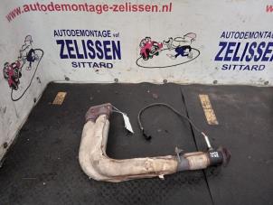 Begagnade Avgassystem, främre del Opel Calibra 2.0i 16V Ecotec Pris € 42,00 Marginaltabell erbjuds av Zelissen V.O.F. autodemontage