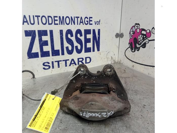 Bakre bromsok, höger från en Mercedes-Benz ML I (163) 270 2.7 CDI 20V 2005