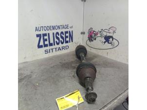 Begagnade Drivaxel, vänster fram Opel Vectra C Caravan 2.2 DIG 16V Pris € 68,25 Marginaltabell erbjuds av Zelissen V.O.F. autodemontage