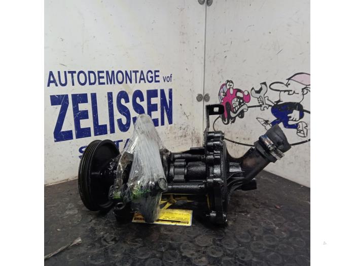 Servostyrningspump från en Fiat Ducato (250) 2.2 D 100 Multijet Euro 4 2009