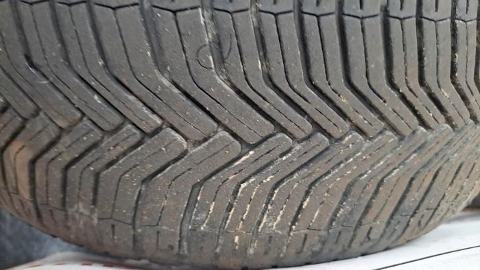 Zestaw felg sportowych + opony zimowe z Audi A4 Cabriolet (B6) 3.0 V6 30V Quattro 2003