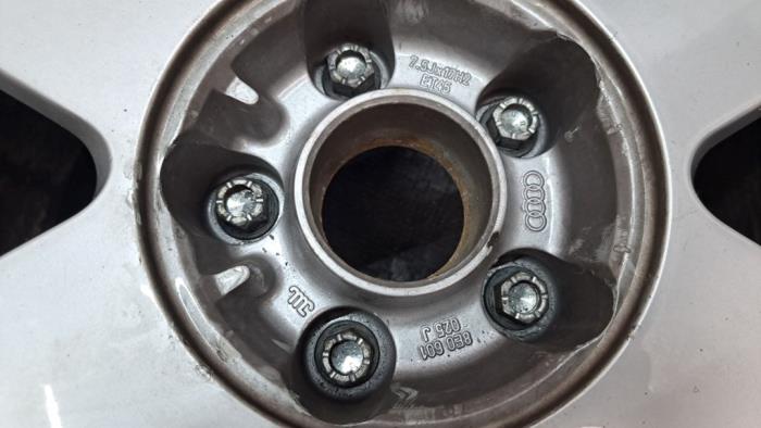 Zestaw felg sportowych + opony zimowe z Audi A4 Cabriolet (B6) 3.0 V6 30V Quattro 2003