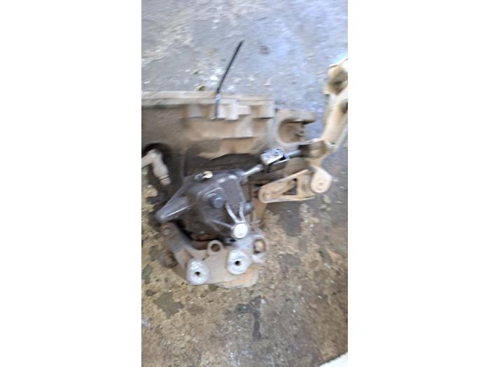 Växellåda från en Opel Combo (Corsa C) 1.3 CDTI 16V 2008