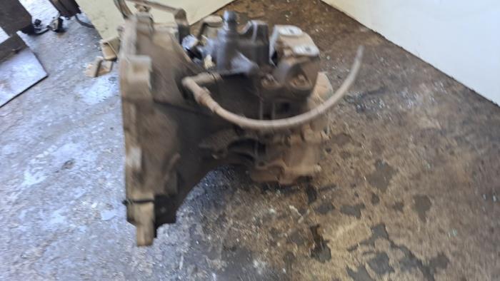 Växellåda från en Opel Combo (Corsa C) 1.3 CDTI 16V 2008