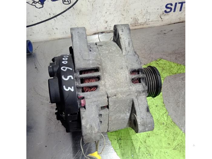 Dynamo från en Peugeot 206 (2A/C/H/J/S) 1.4 XR,XS,XT,Gentry 2000