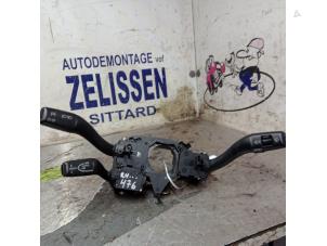 Gebruikte Schakelaar Stuurkolom (licht) Audi A4 Cabriolet (B6) 3.0 V6 30V Quattro Prijs € 47,25 Margeregeling aangeboden door Zelissen V.O.F. autodemontage