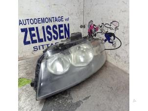 Begagnade Strålkastare, vänster Audi A3 Sportback (8PA) 1.8 TFSI 16V Pris € 52,50 Marginaltabell erbjuds av Zelissen V.O.F. autodemontage