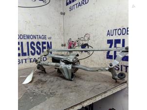 Używane Silnik i mechanizm wycieraczki Volkswagen Caddy III (2KA,2KH,2CA,2CH) 2.0 SDI Cena € 42,00 Procedura marży oferowane przez Zelissen V.O.F. autodemontage