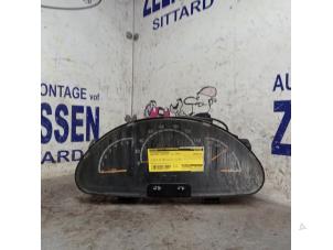 Begagnade Instrumentpanel Mercedes Sprinter 3t (903) 308 CDI 16V Pris € 68,25 Marginaltabell erbjuds av Zelissen V.O.F. autodemontage