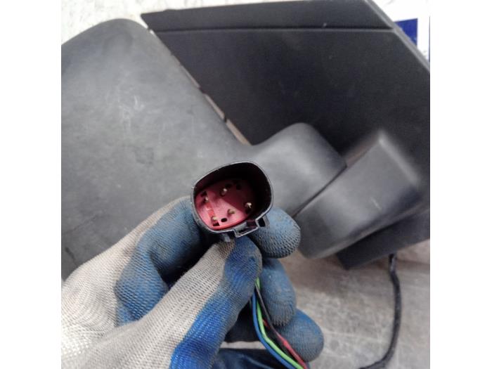 Skärmspegel, höger från en Ford Transit Connect 1.8 TDCi 90 2007