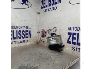 Begagnade Dator, motorstyrning Opel Antara (LA6) 2.4 16V 4x4 Pris € 393,75 Marginaltabell erbjuds av Zelissen V.O.F. autodemontage