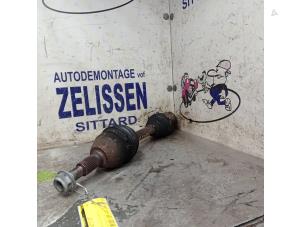 Begagnade Drivaxel, höger fram Opel Antara (LA6) 2.4 16V 4x4 Pris € 99,75 Marginaltabell erbjuds av Zelissen V.O.F. autodemontage