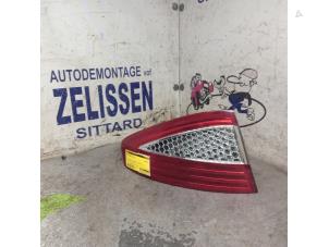 Begagnade Baklykta, vänster Ford Mondeo IV Pris € 52,50 Marginaltabell erbjuds av Zelissen V.O.F. autodemontage