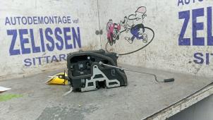 Gebruikte Deurslot Mechaniek 4Deurs rechts-achter BMW 3 serie Touring (E91) Prijs € 47,25 Margeregeling aangeboden door Zelissen V.O.F. autodemontage