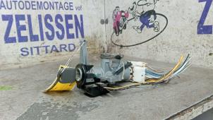 Gebruikte Kontaktslot + Sleutel Suzuki Ignis (FH) 1.3 16V Prijs € 47,25 Margeregeling aangeboden door Zelissen V.O.F. autodemontage