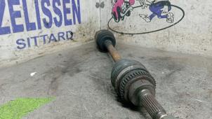 Begagnade Drivaxel, vänster fram Suzuki Ignis (FH) 1.3 16V Pris € 36,75 Marginaltabell erbjuds av Zelissen V.O.F. autodemontage