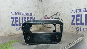 Begagnade Radio Volkswagen Up! (121) 1.0 12V 60 Pris € 368,88 Marginaltabell erbjuds av Zelissen V.O.F. autodemontage