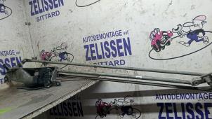 Begagnade Torkarmotor + mekanism Renault Modus/Grand Modus (JP) 1.6 16V Pris € 36,75 Marginaltabell erbjuds av Zelissen V.O.F. autodemontage