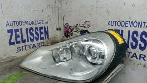 Begagnade Strålkastare, vänster Porsche Cayenne (9PA) 4.8 V8 32V S Pris € 997,50 Marginaltabell erbjuds av Zelissen V.O.F. autodemontage