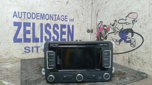 Begagnade CD-spelare med radio Volkswagen Caddy III (2KA,2KH,2CA,2CH) 1.6 TDI 16V Pris € 299,25 Marginaltabell erbjuds av Zelissen V.O.F. autodemontage