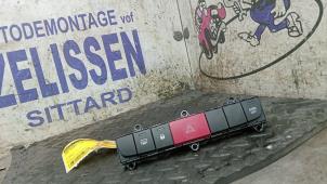 Begagnade Nödbelysningsbrytare Fiat Ducato (250) E-Ducato Pris € 31,50 Marginaltabell erbjuds av Zelissen V.O.F. autodemontage