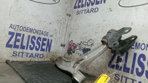 Begagnade Främre gaffelben, vänster Ford Focus 3 2.0 TDCi 16V 163 Pris € 47,25 Marginaltabell erbjuds av Zelissen V.O.F. autodemontage