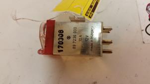 Używane Przekaznik Mercedes E-Klasse Cena € 42,00 Procedura marży oferowane przez Zelissen V.O.F. autodemontage