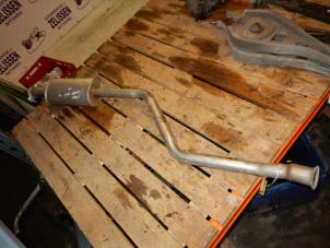 Używane Tlumik srodkowy Citroen Xsara Break (N2) 1.8i Autom. Cena na żądanie oferowane przez Zelissen V.O.F. autodemontage