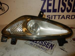 Gebruikte Mistlamp links-voor Mercedes S (W221) 3.0 S-320 CDI 24V Prijs op aanvraag aangeboden door Zelissen V.O.F. autodemontage