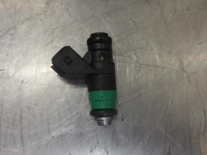 Gebruikte Injector (benzine injectie) Dacia Logan Prijs op aanvraag aangeboden door Bongers Auto-Onderdelen Zeeland