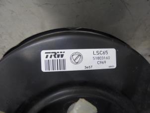 Begagnade Bromsservo Fiat 500 Pris på förfrågan erbjuds av Bongers Auto-Onderdelen Zeeland