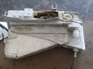 Gebruikte Deurslot Mechaniek 2Deurs rechts Ford Galaxy (WGR) 2.3i 16V SEFI Prijs op aanvraag aangeboden door Bongers Auto-Onderdelen Zeeland