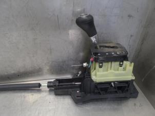 Begagnade Växelspak Mercedes B (W245) 2.0 B-200 16V Pris på förfrågan erbjuds av Bongers Auto-Onderdelen Zeeland