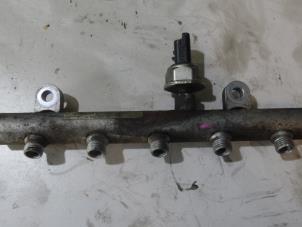 Gebruikte Injector brug Volvo V50 (MW) 2.0 D 16V Prijs op aanvraag aangeboden door Bongers Auto-Onderdelen Zeeland