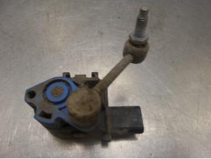 Używane Czujnik poziomowania Citroen C5 III Tourer (RW) 2.7 HDiF V6 24V Autom. Cena na żądanie oferowane przez Bongers Auto-Onderdelen Zeeland