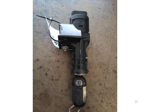 Gebruikte Kontaktslot + Sleutel Lancia Delta Prijs op aanvraag aangeboden door Bongers Auto-Onderdelen Zeeland