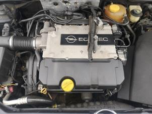 Begagnade Motor Opel Signum (F48) 3.2 V6 24V Pris på förfrågan erbjuds av Bongers Auto-Onderdelen Zeeland